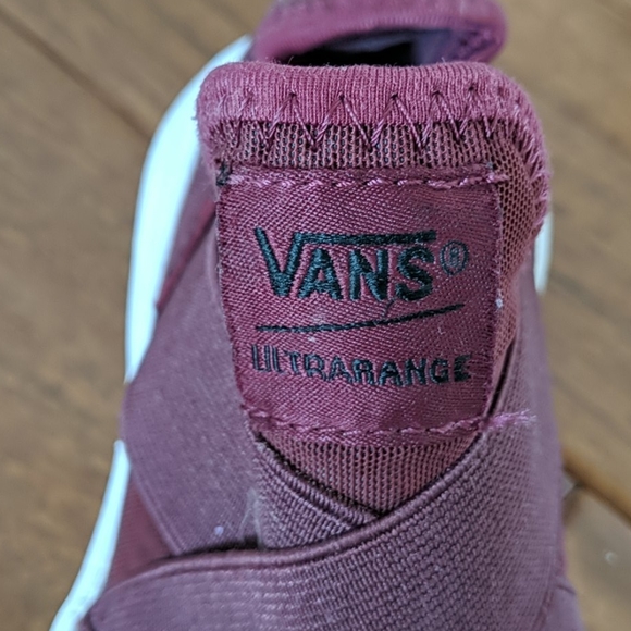 Vans burgundy elastic slip on - Picture 3 of 5